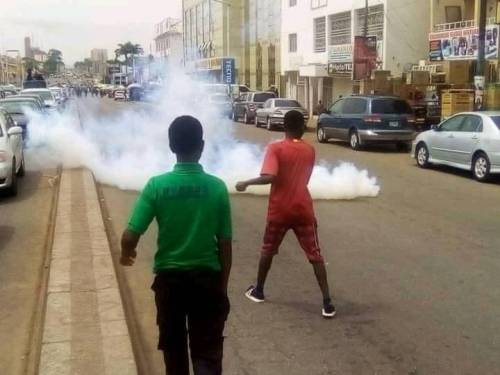 Lawless Policemen Open Fire On Shiites During Rally In Kaduna, One Killed, Many Injured