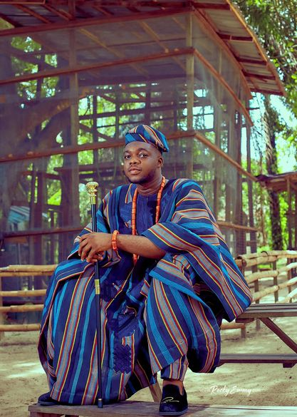 Cute Comedian Abiola, celebrates birthday, rocks native attire