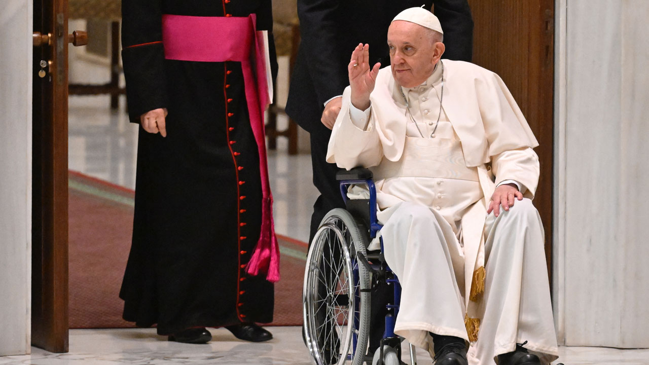 Pope Francis now on wheelchair
