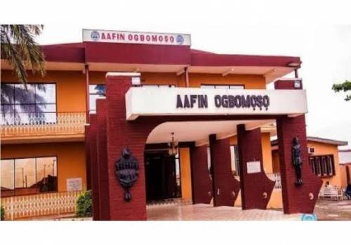 Unstable Man Breaks Into Soun Palace In Oyo, Injures Chief